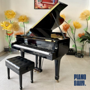 Grand Piano Yamaha G5E